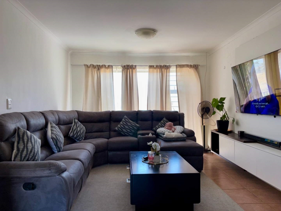 2 Bedroom Property for Sale in Fairview Golf Estate Western Cape